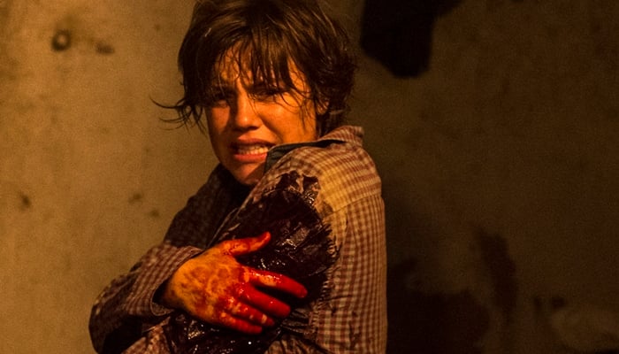 Maria (Alice Wegmann) em cena de Onde Nascem os Fortes (Foto: Globo/Estevam Avellar)