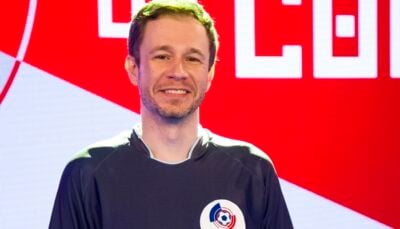 Tiago Leifert no Central da Copa
(Foto: Globo/Cesar Alves)