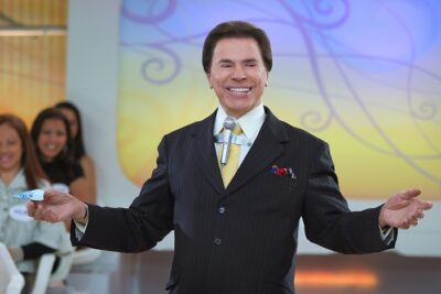 Silvio Santos em seu programa dominical em 2008
(Foto: Divulgação/SBT)