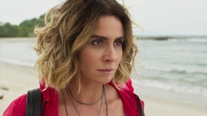 Luzia (Giovanna Antonelli) em cena de Segundo Sol (Foto: Reprodução/Globo)