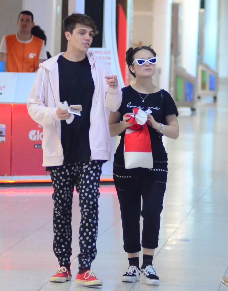 Léo Cidade e Larissa Manoela (Foto: Reprodução)