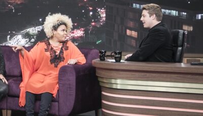 Fábio Porchat entrevista integrante do Fat Family no Programa do Porchat
(Foto: Edu Moraes/Record)