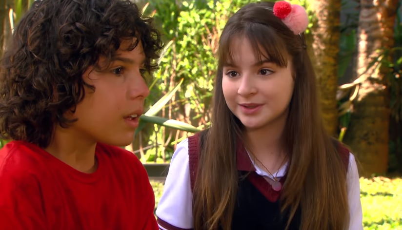 Sophia Valverde e Igor Jansen em As Aventuras de Poliana. (Foto: Reprodução/SBT)