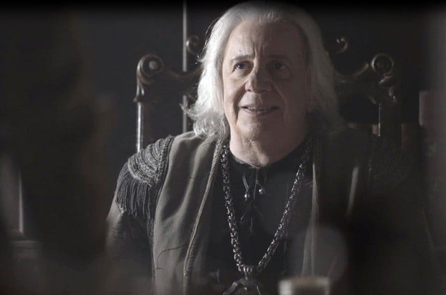 Augusto está de volta em Deus Salve o Rei (Foto: Reprodução)