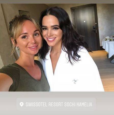 Bruna Marquezine de roupão na Rússia Foto: reprodução/ instagram
