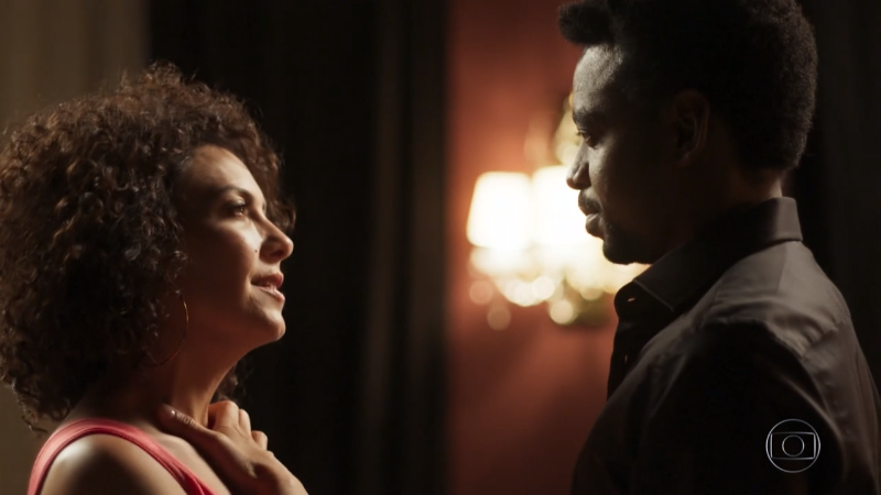 http://tvfoco.uai.com.br/wp-content/uploads/2015/05/Daniela-Mercury.jpg