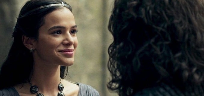 Bruna Marquezine como Catarina em Deus Salve o Rei (Foto: Divulgação)