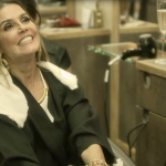 Karola (Deborah Secco) em cena de Segundo Sol
(Foto: Divulgação/Globo)