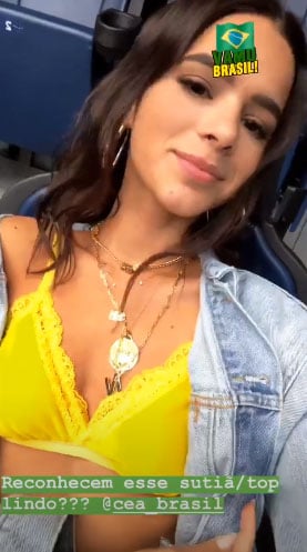 Bruna Marquezine no estádio na Rússia (Foto: Reprodução)