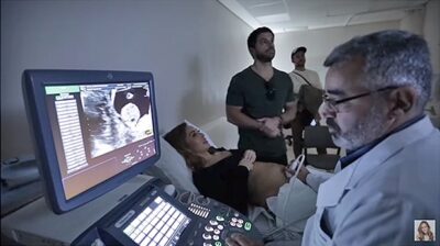 Sabrina Sato e Duda Nagle em consulta médica. (Foto: Reprodução)