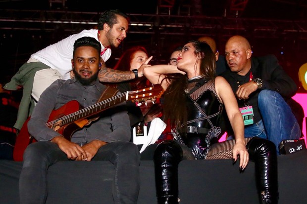 A cantora Wanessa em protesto (Foto: Divulgação)