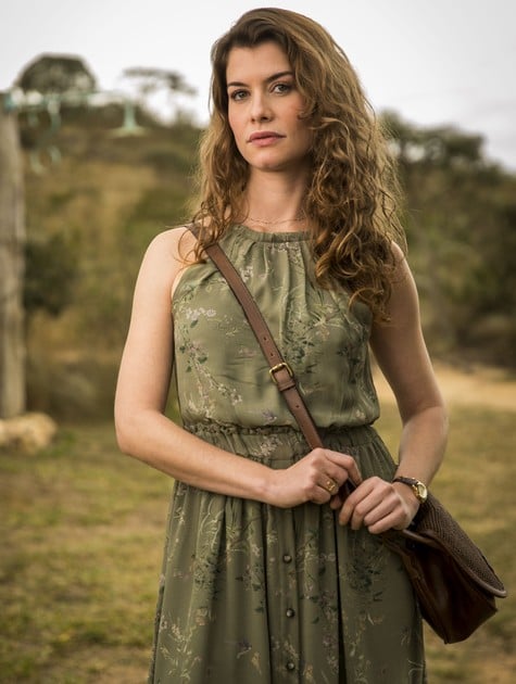 Alinne Moraes caracterizada como Isabel (Foto: Divulgação/TV Globo)