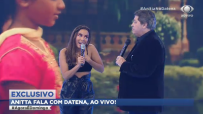 Anitta e Datena no Agora é Domingo (Foto: Reprodução)