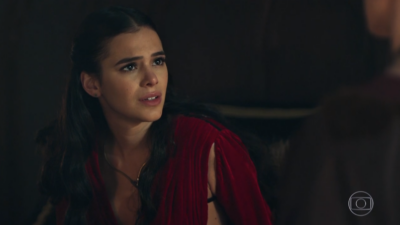 Catarina (Bruna Marquezine) em cena de Deus Salve o Rei
(Foto: Reprodução/Globo)