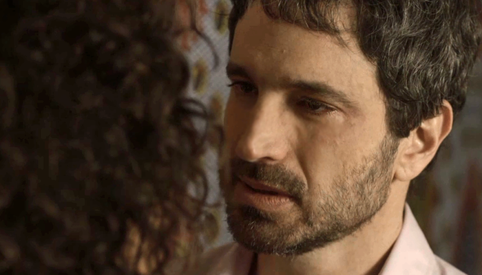 Edgar (Caco Ciocler) em cena de Segundo Sol (Foto: Reprodução/Globo)