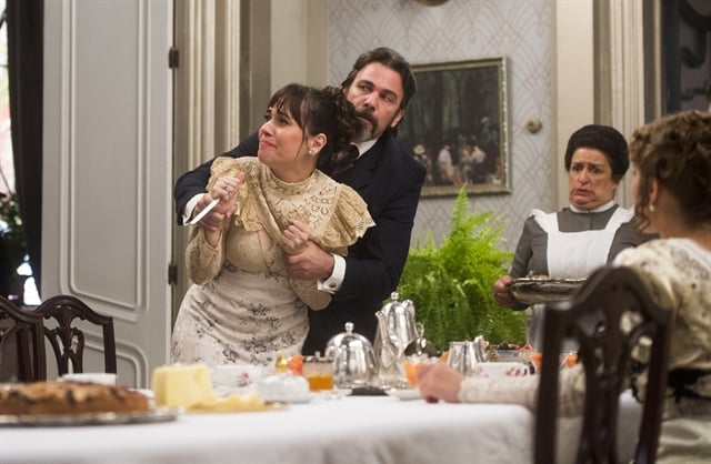 Susana (Alessandra Negrini) é descoberta por todos como a grande vilã de Orgulho e Paixão (Foto: Globo/Raquel Cunha)