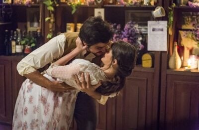 Ernesto (Rodrigo Simas) e Ema (Agatha Moreira) em cena de Orgulho e Paixão
(Foto: Globo/Paulo Belote)