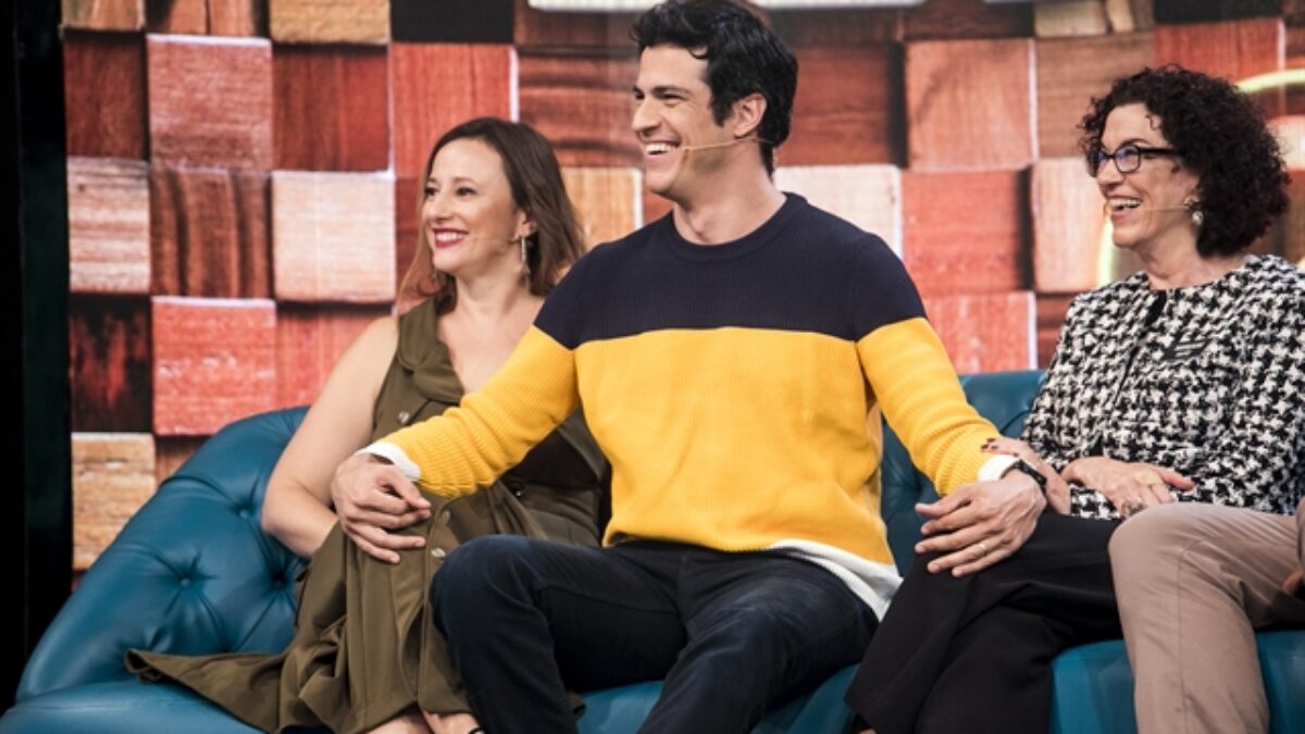 Mateus Solano revela início do namoro durante filme: 