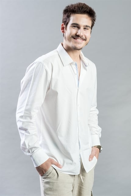 Samuca (Nicolas Prattes) em O Tempo Não Para (Foto: Globo/Raquel Cunha)