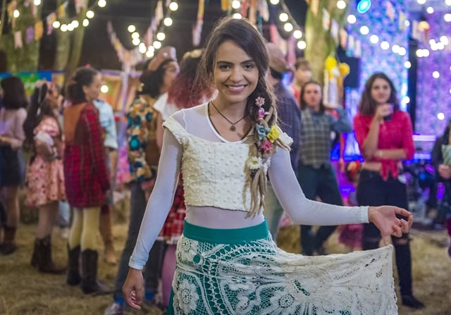 http://tvfoco.uai.com.br/wp-content/uploads/2015/05/Daniela-Mercury.jpg