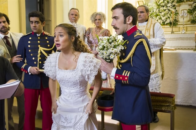 Lídia (Bruna Griphao) e Otávio (Pedro Henrique Müller) em cena de Orgulho e Paixão (Foto: Globo/Cesar Alves)