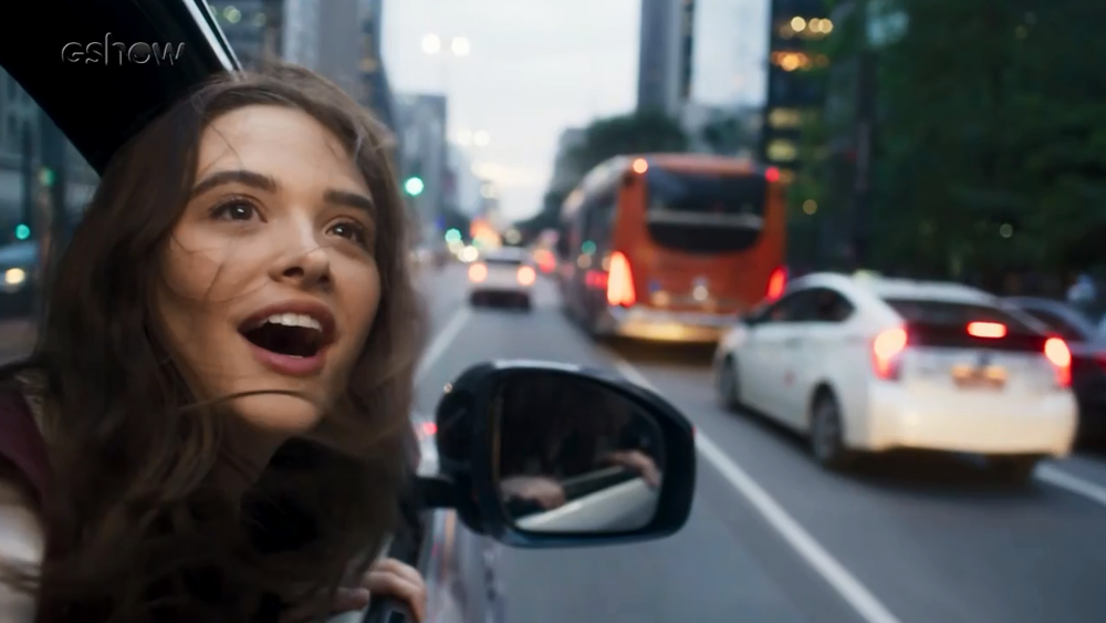 Marocas (Juliana Paiva) em cena de O Tempo Não Para<br /> (Foto: Reprodução/Globo)