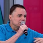 Ricardo Linhares é supervisor de Deus Salve o Rei. (Foto: Reprodução)