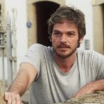 Beto Falcão (Emilio Dantas) em cena de Segundo Sol
(Foto: Reprodução/Globo)
