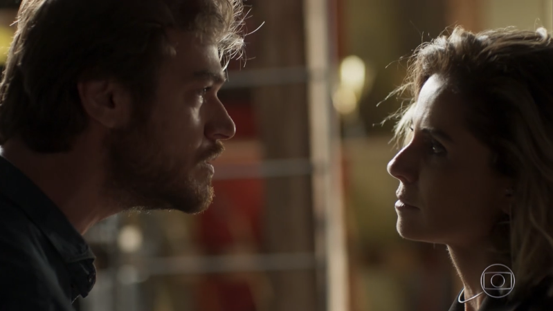 Beto (Emilio Dantas) e Luzia (Giovanna Antonelli) em cena de Segundo Sol (Foto: Reprodução/Globo)