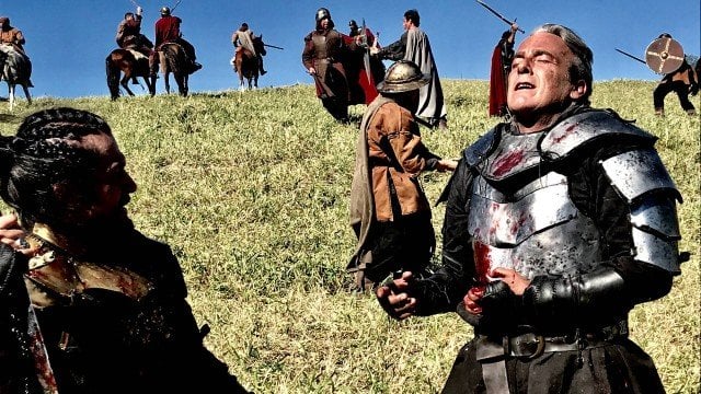 Otávio morre em guerra em Deus Salve o Rei (Foto: TV Globo/Divulgação)
