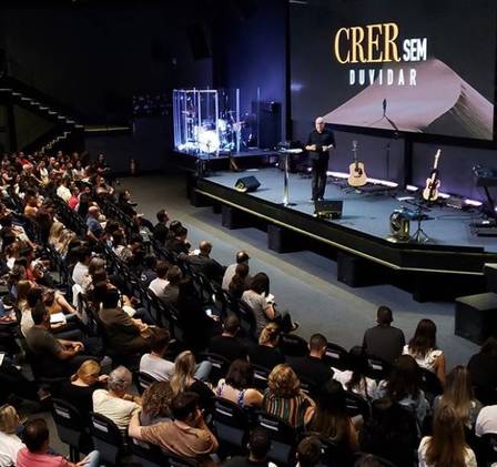 Igreja frequentada pela atriz global (Foto: Reproduçao/Instagram)