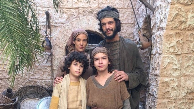 Adriana Birolli, Pedro Lamin, Luiz Eduardo Toledo e DJ Amorim, em Jesus (Foto: Divulgação)