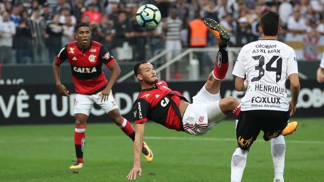 Corinthians e Flamengo foi o último jogo do time paulista nas tardes de domingo na Globo (Foto: Divulgação)