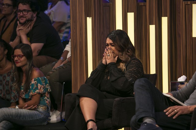 Preta Gil se emociona com homenagem no palco do 'Tamanho Família' (Foto: Raphael Dias/Gshow)