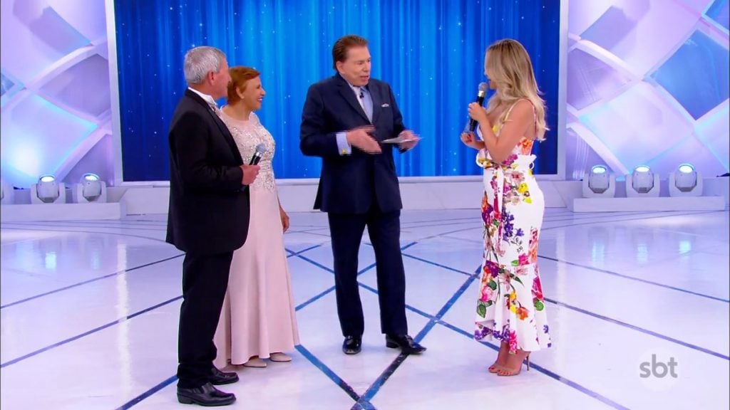 Silvio Santos se encontrou com Eliana e casal (Foto: Reprodução/SBT)