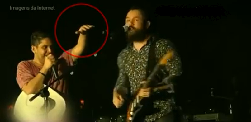 Jorge tentou reconciliação ainda no palco, mas não conseguiu. (Foto: Reprodução)