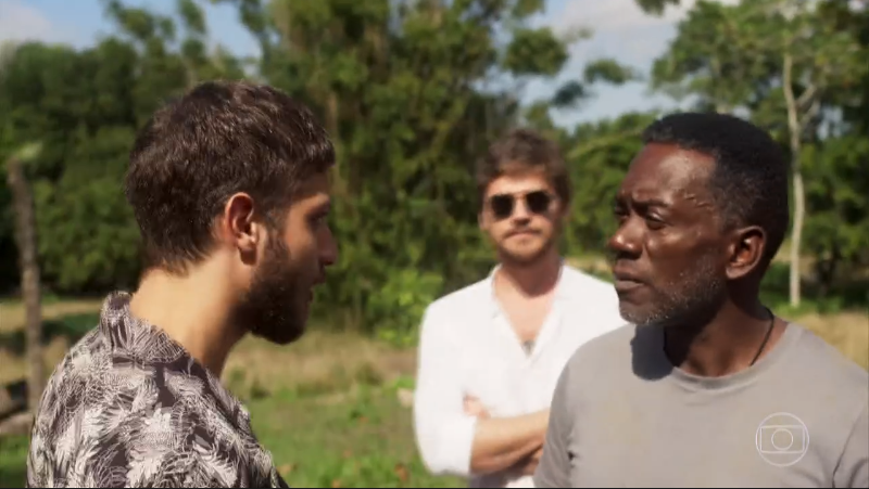 Ícaro (Chay Suede), Beto (Emilio Dantas) e Belmiro em cena de Segundo Sol (Foto: Reprodução/Globo)