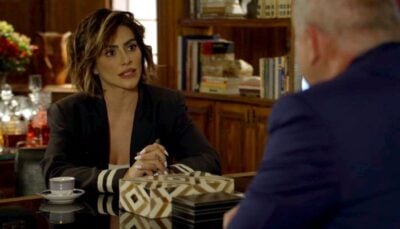 Betina (Cleo) em cena de O Tempo Não Para
(Foto: Divulgação/Globo)