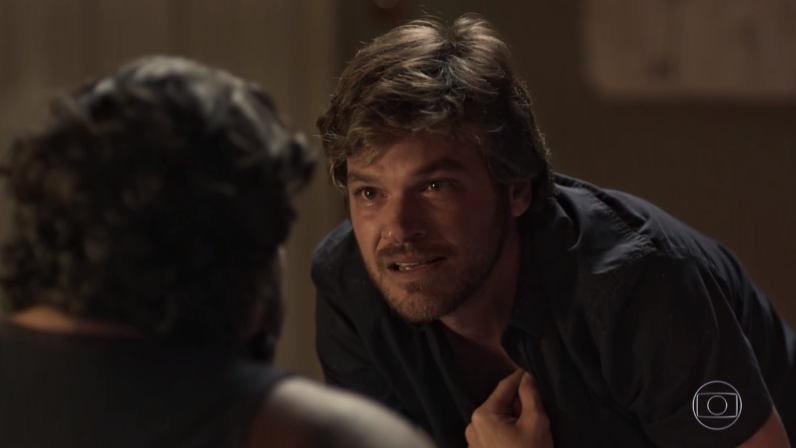 Beto (Emilio Dantas) e Clóvis (Luis Lobianco) em cena de Segundo Sol (Foto: Reprodução/Globo)