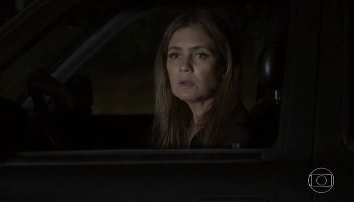 Laureta (Adriana Esteves) em cena de Segundo Sol (Foto: Reprodução/Globo)