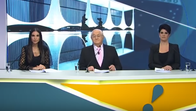 Amanda Klein, Boris Casoy e Mariana Godoy no comando do debate presidencial da RedeTV! (Foto: Reprodução/RedeTV!)