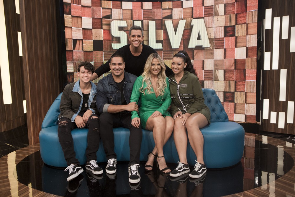 Carla Perez, Xanddy e os filhos no Tamanho Família (Foto: Isabella Pinheiro/Gshow)