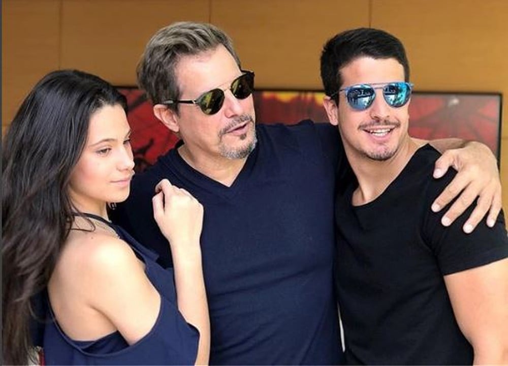 Edson Celulari ao lado dos filhos, Enzo e Sophia (Foto: Arquivo pessoal)