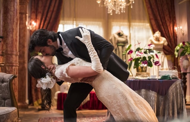 Ernesto (Rodrigo Simas) e Ema (Agatha Moreira) em cena de Orgulho e Paixão (Foto: Globo/Victor Pollak)