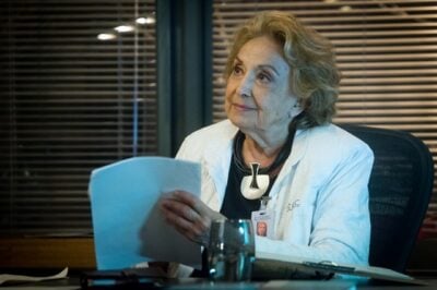 Petra (Eva Wilma) em O Tempo Não Para
(Foto: Globo/Raquel Cunha)