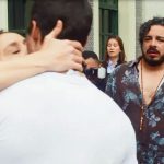 Gorete beija Tomé na frente de Clóvis (Foto: Reprodução)