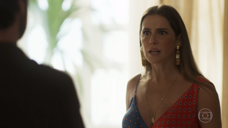 Karola (Deborah Secco) em cena de Segundo Sol (Foto: Reprodução/Globo)
