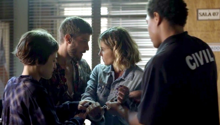Luzia (Giovanna Antonelli) é presa em Segundo Sol (Foto: Divulgação/Globo)