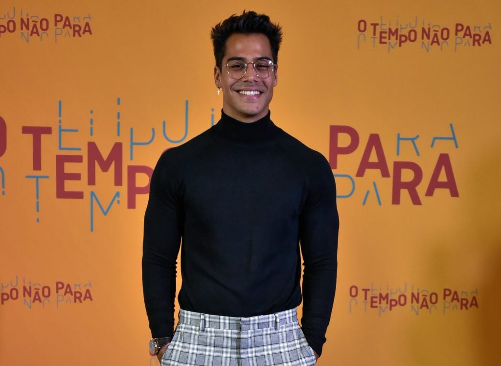 Micael Borges está em O Tempo Não Para (Foto: Cesar Alves/TV Globo)