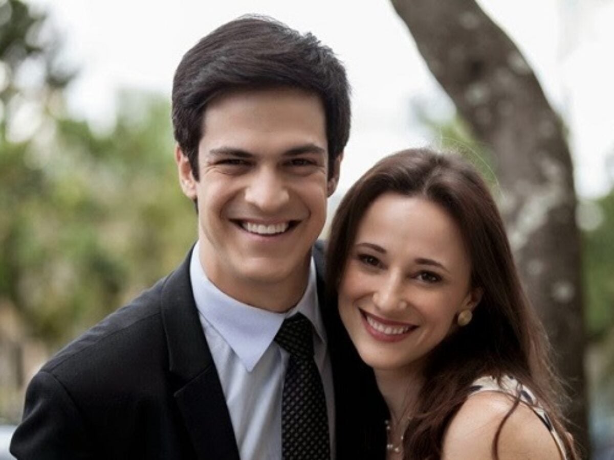 Paula Braun, esposa de Mateus Solano desabafa após ganhar peso, quebra  protocolo e surge de biquíni: 